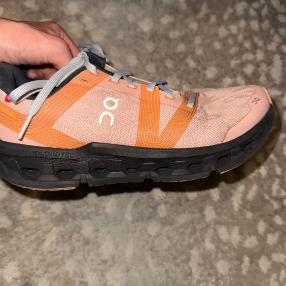 On Cloud cloudgo running shoes - Picture 2 of 3